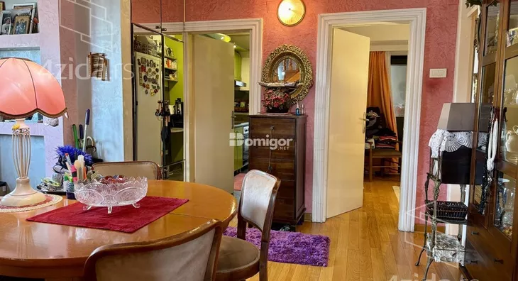 Četvoroiposoban stan | 4zida