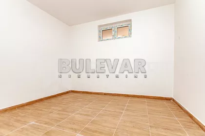 Donjovrežinska | 4zida.rs