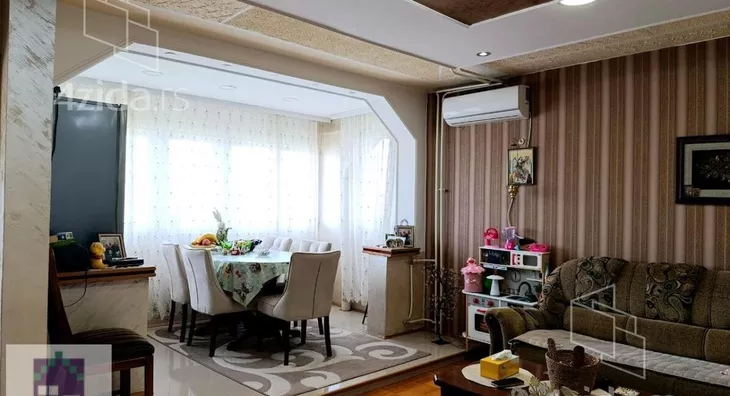 Troiposoban stan | 4zida