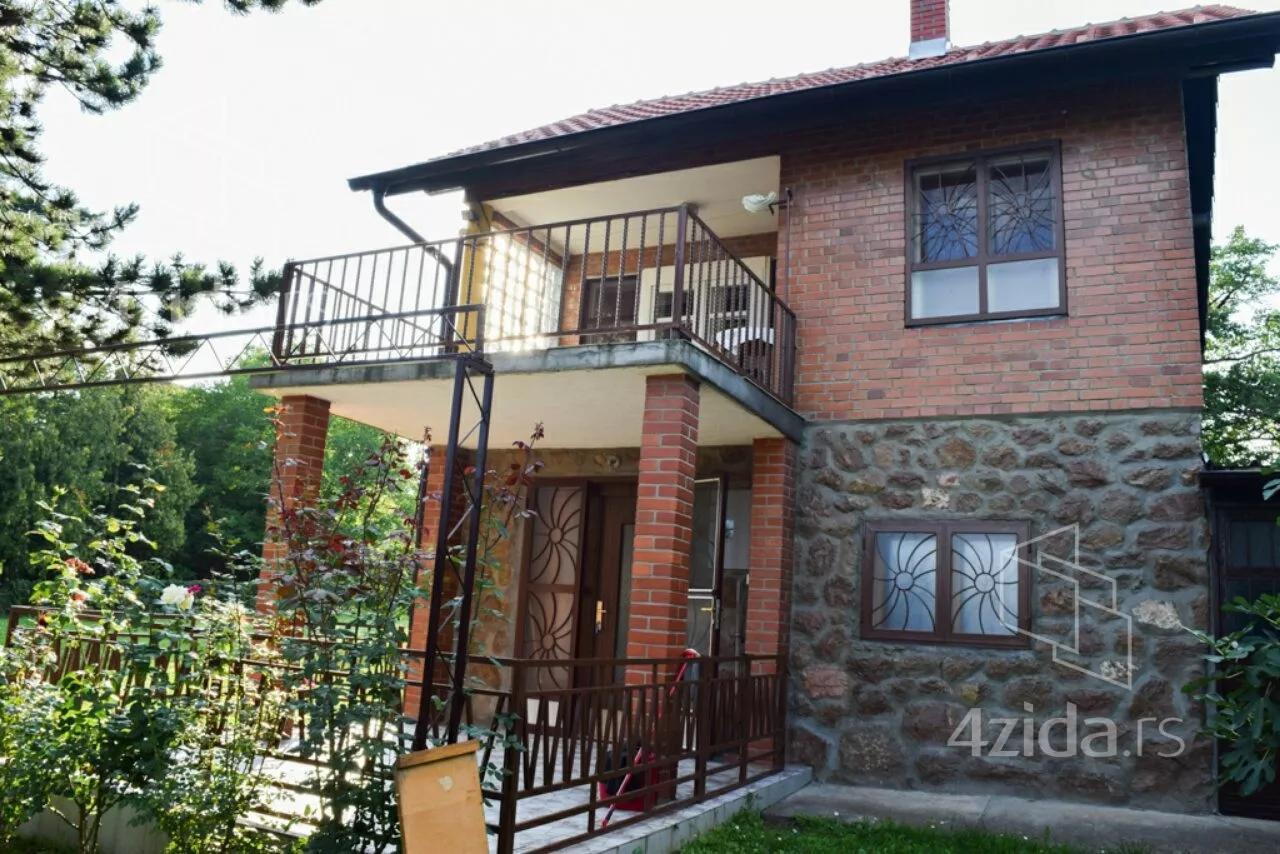 2-etažna kuća | 4zida