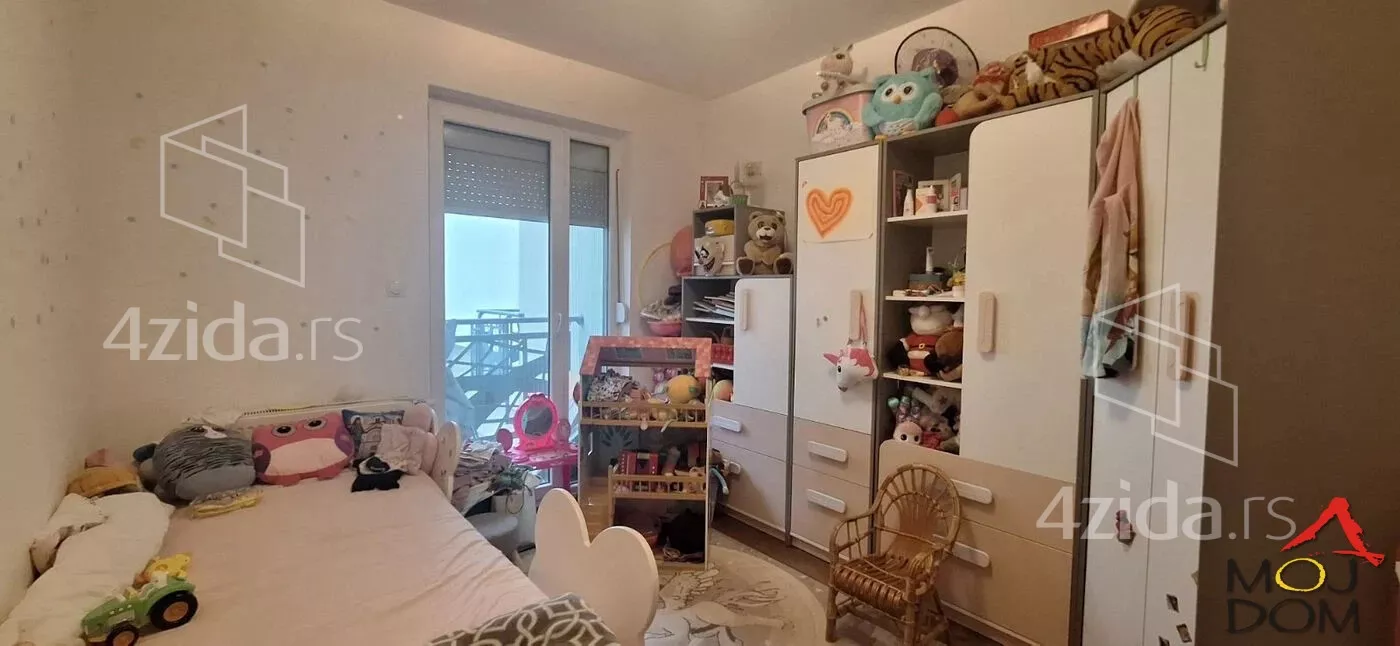 Troiposoban stan | 4zida