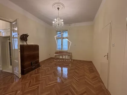 Venizelosova | 4zida.rs