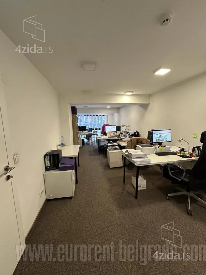 Poslovni prostor | 4zida