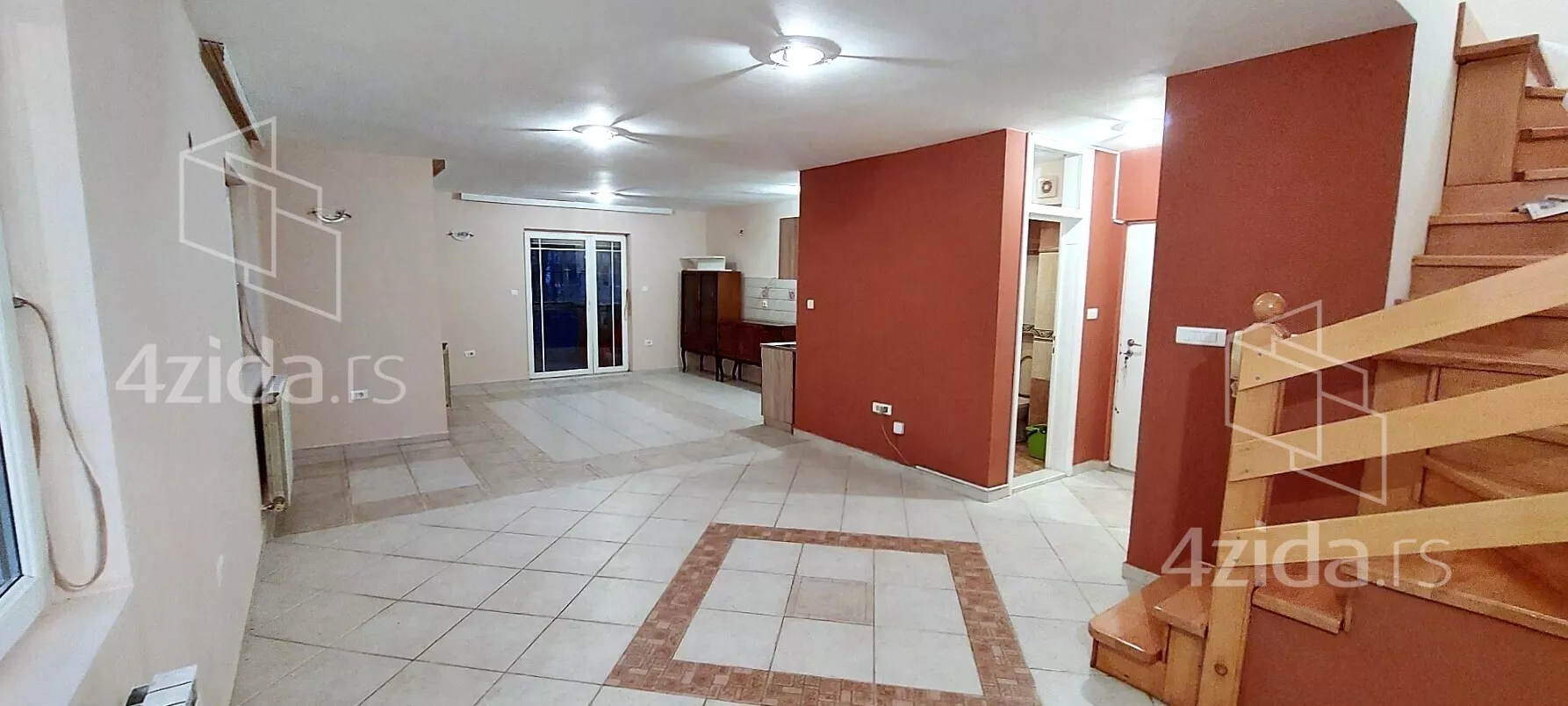 Petosoban stan | 4zida