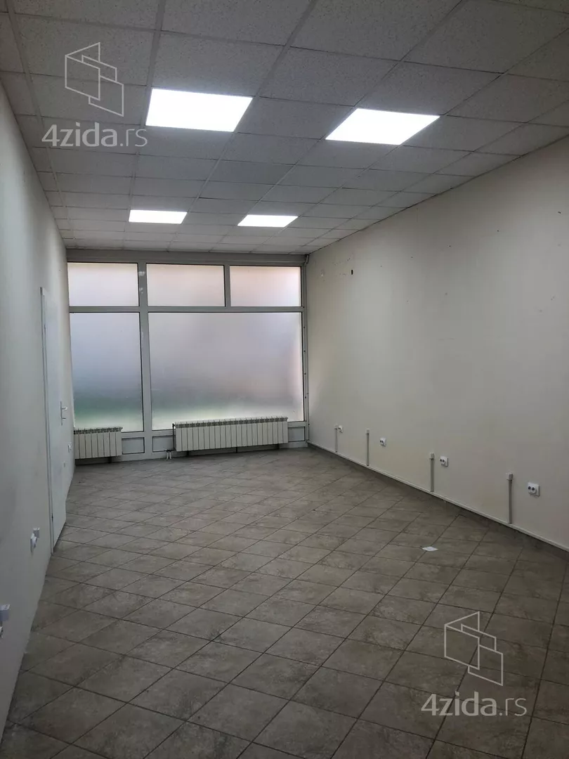 Poslovni prostor | 4zida
