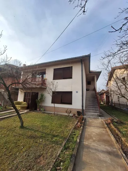 Gradske lokacije | 4zida.rs