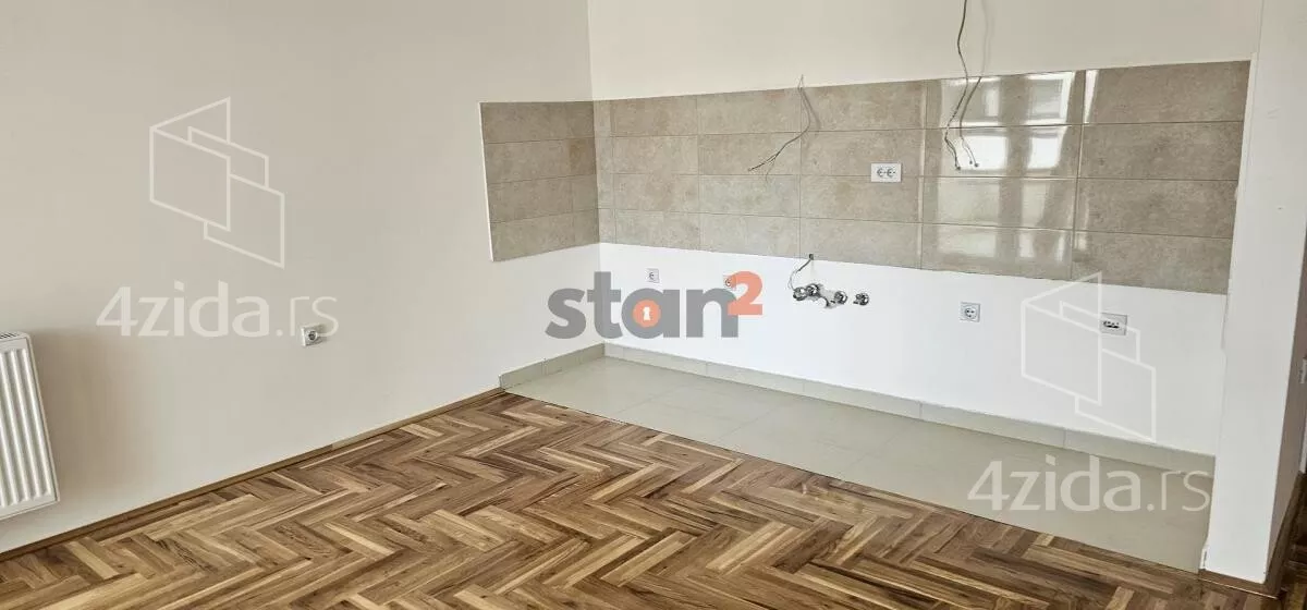 Četvoroiposoban stan | 4zida