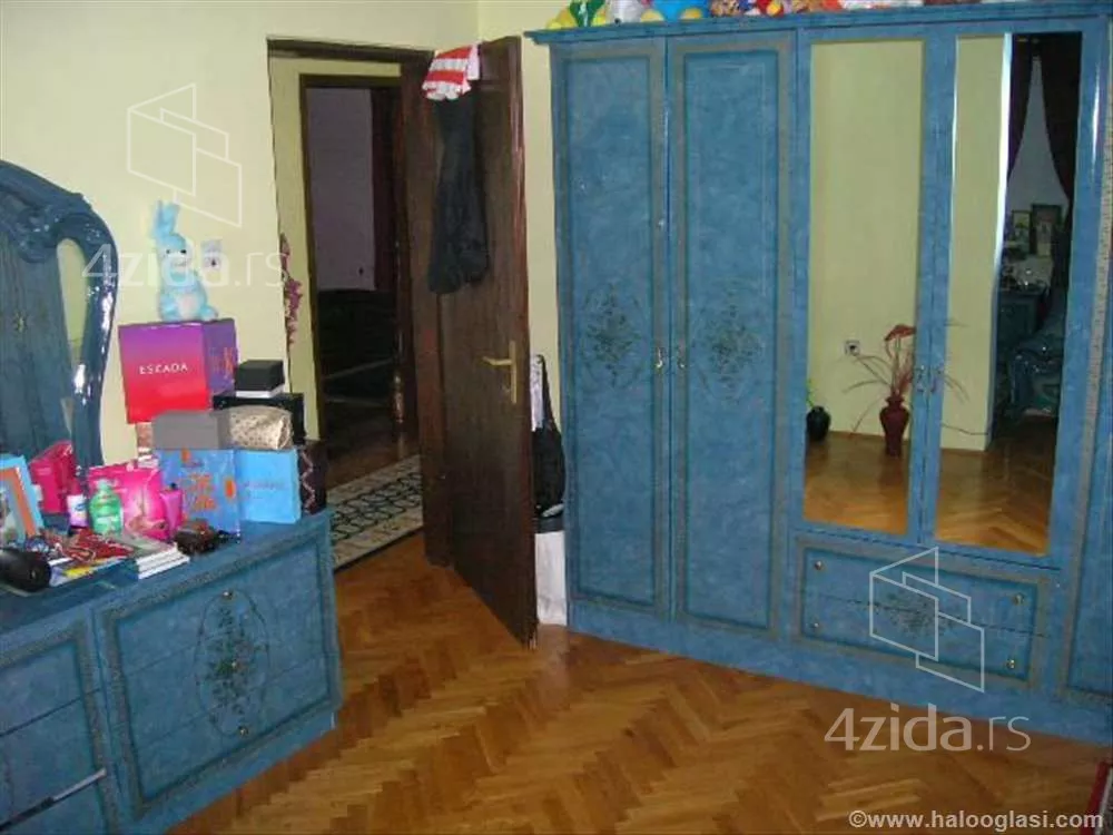 3-etažna kuća | 4zida