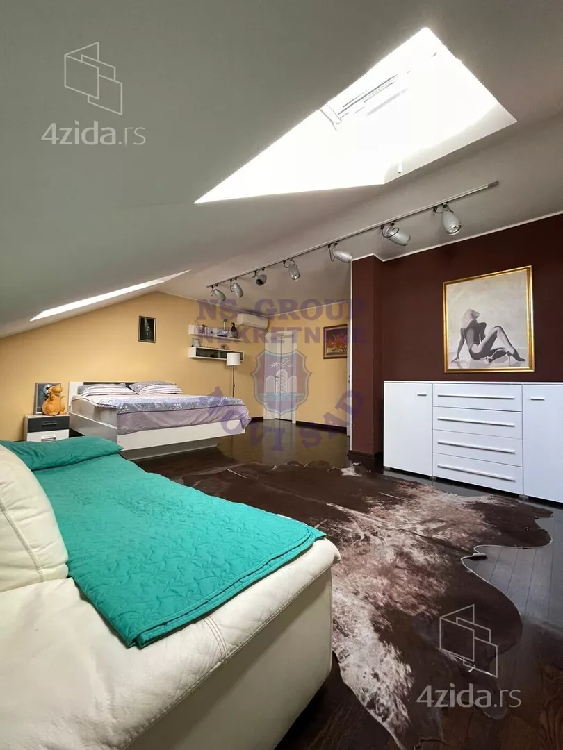 Sedmosoban stan | 4zida