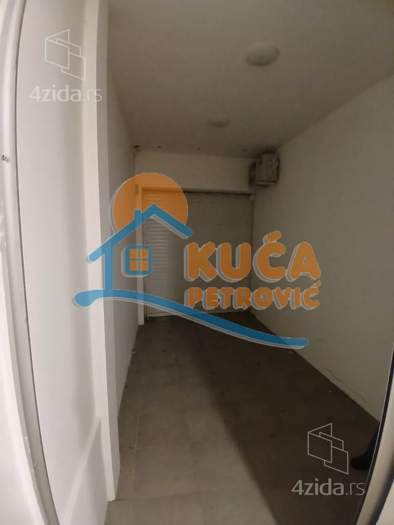 Lokal | 4zida