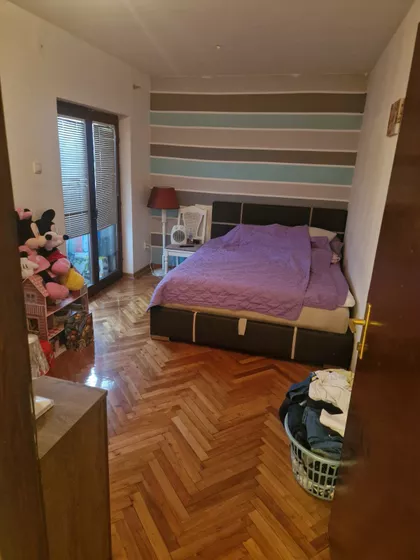 Mihajla Valtrovica | 4zida.rs