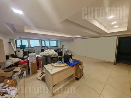 FONTANA | 4zida.rs