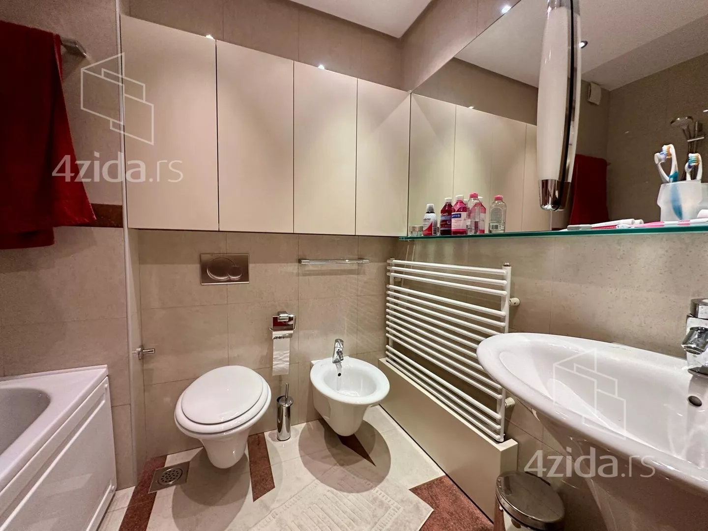 Četvorosoban stan | 4zida