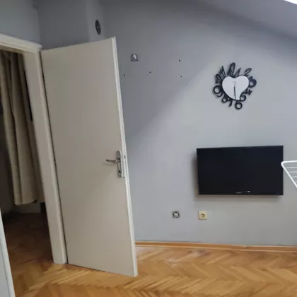 Crveni Pevac | 4zida.rs