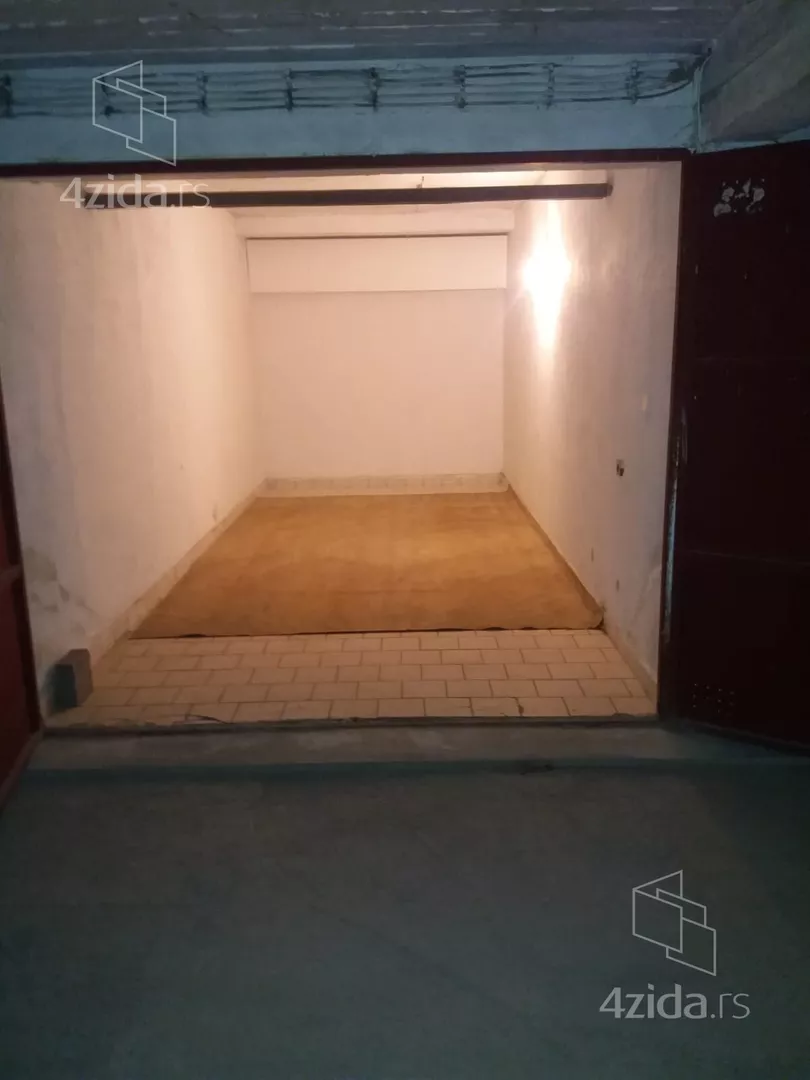 Garaža | 4zida