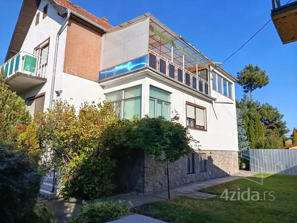 3-etažna kuća | 4zida