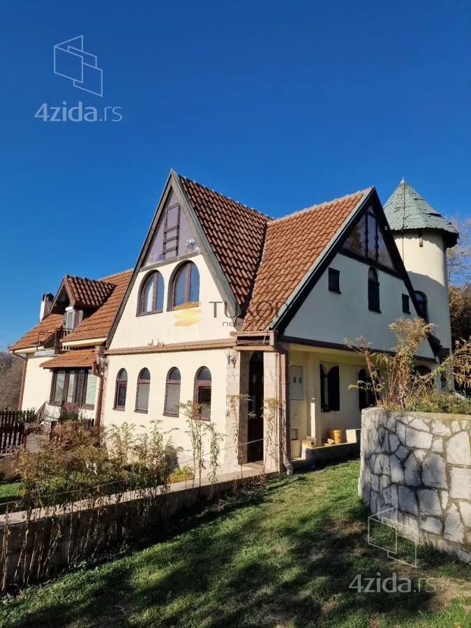 Kuća | 4zida