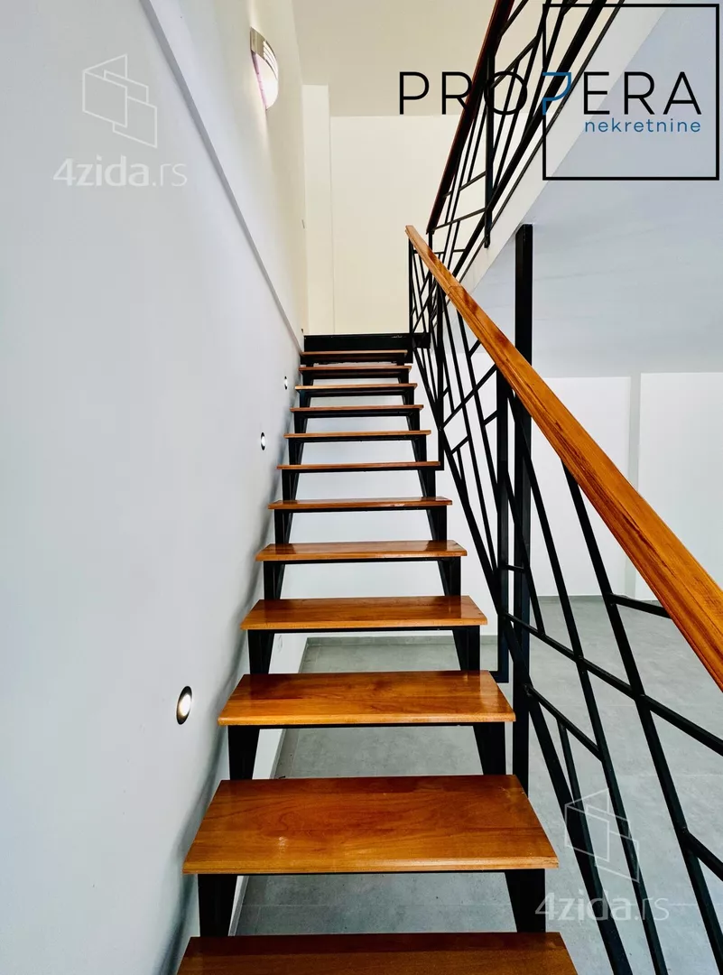 Lokal | 4zida