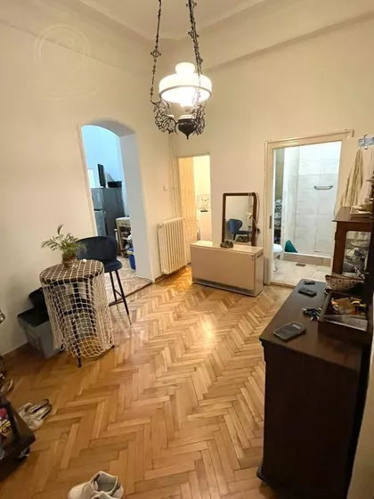 Pravni fakultet - Vračar | 4zida.rs