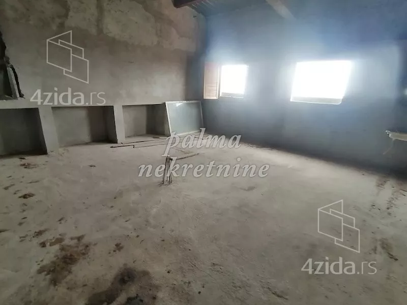 Lokal | 4zida