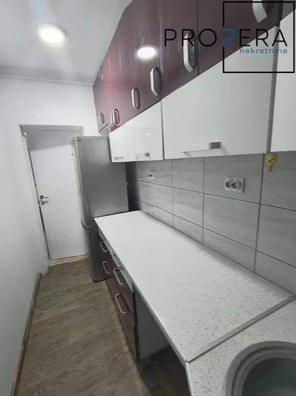 Cara Dušana | 4zida.rs