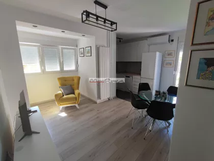 Železnik | 4zida.rs