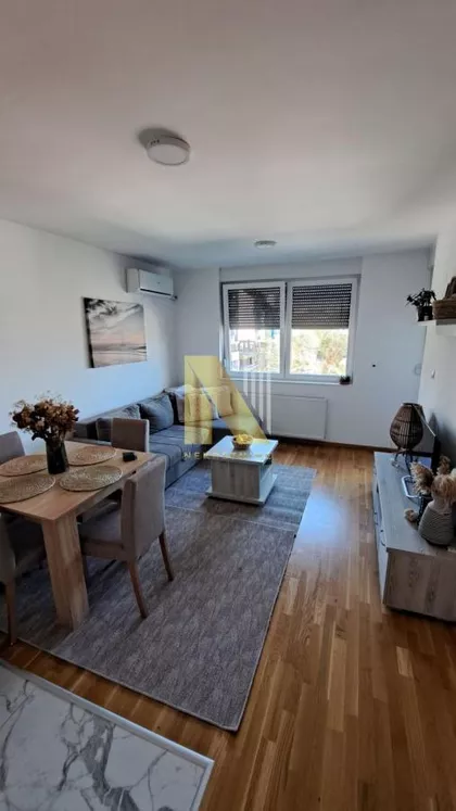 Novo Naselje | 4zida.rs