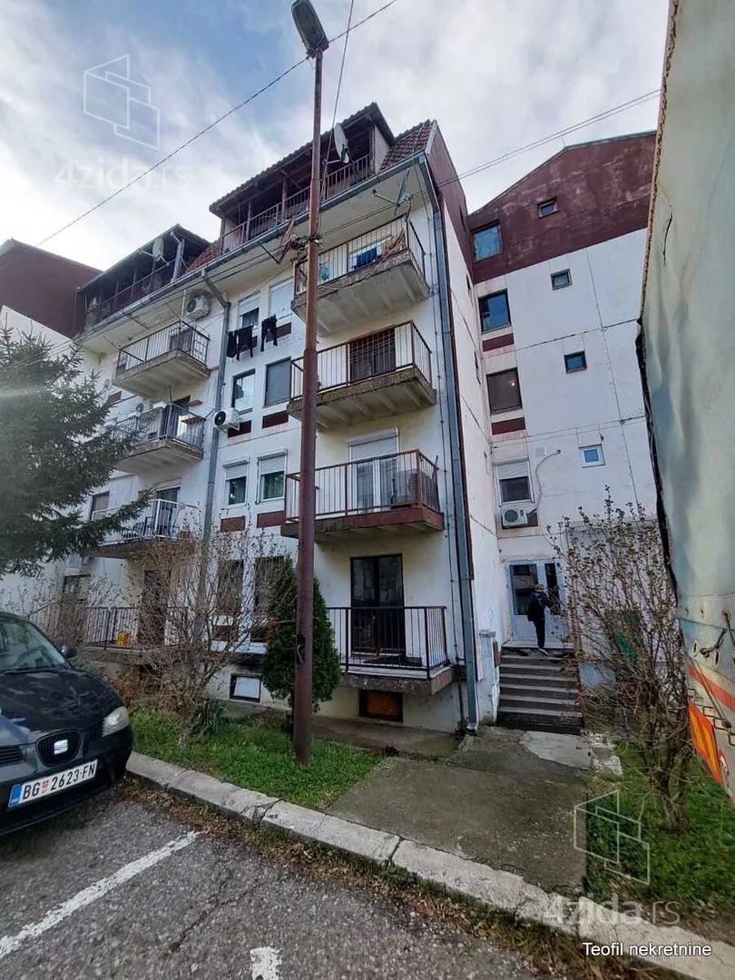 Dvoiposoban stan | 4zida