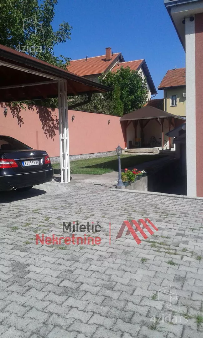 3-etažna kuća | 4zida
