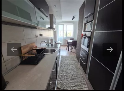 Crveni Pevac | 4zida.rs