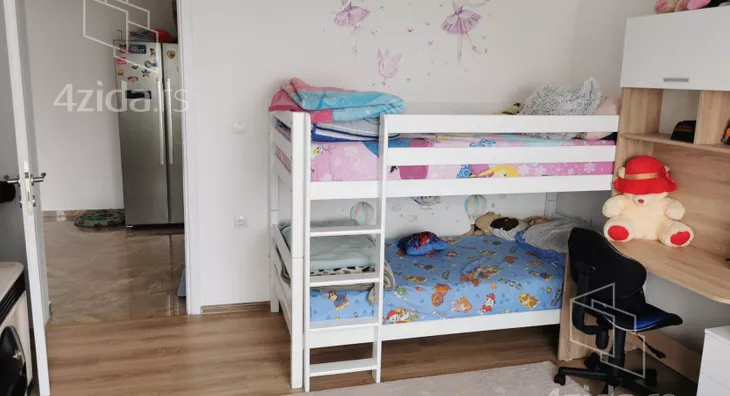 5-etažna kuća | 4zida