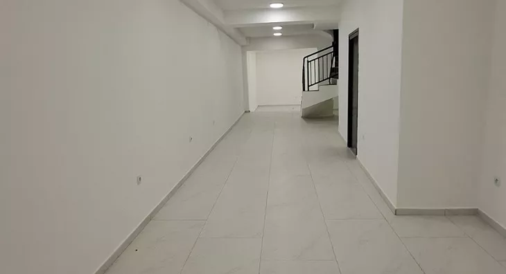 Lokal | 4zida