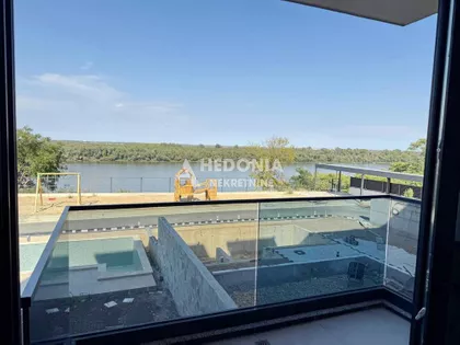 Pregrevica | 4zida.rs