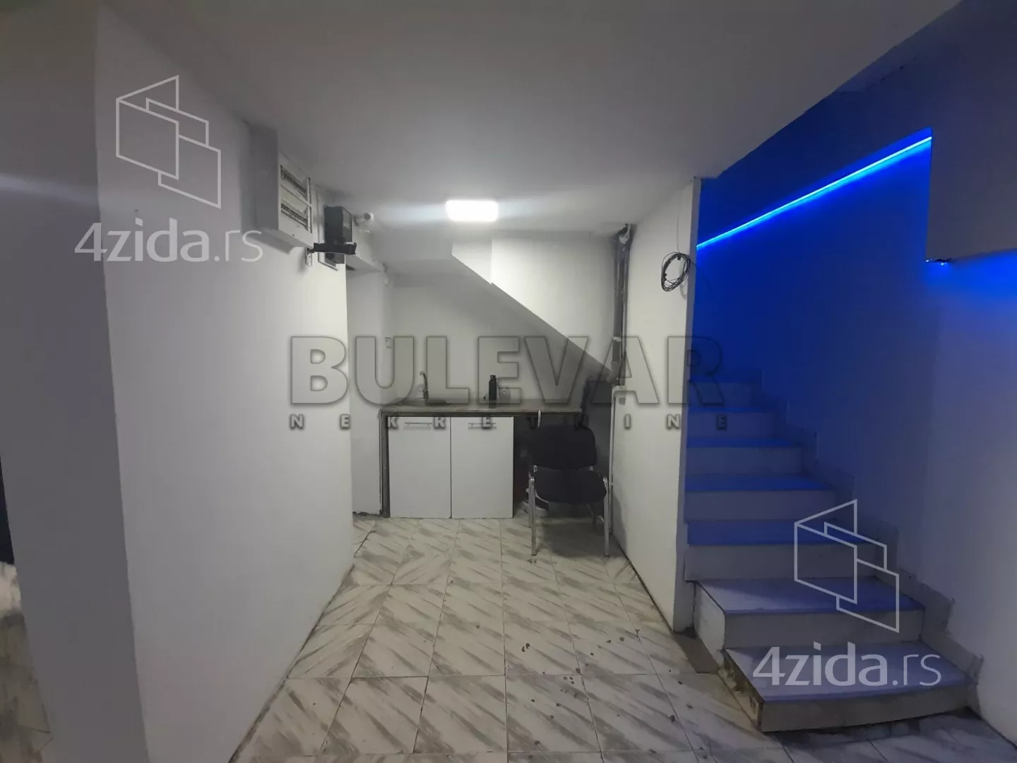 Lokal | 4zida