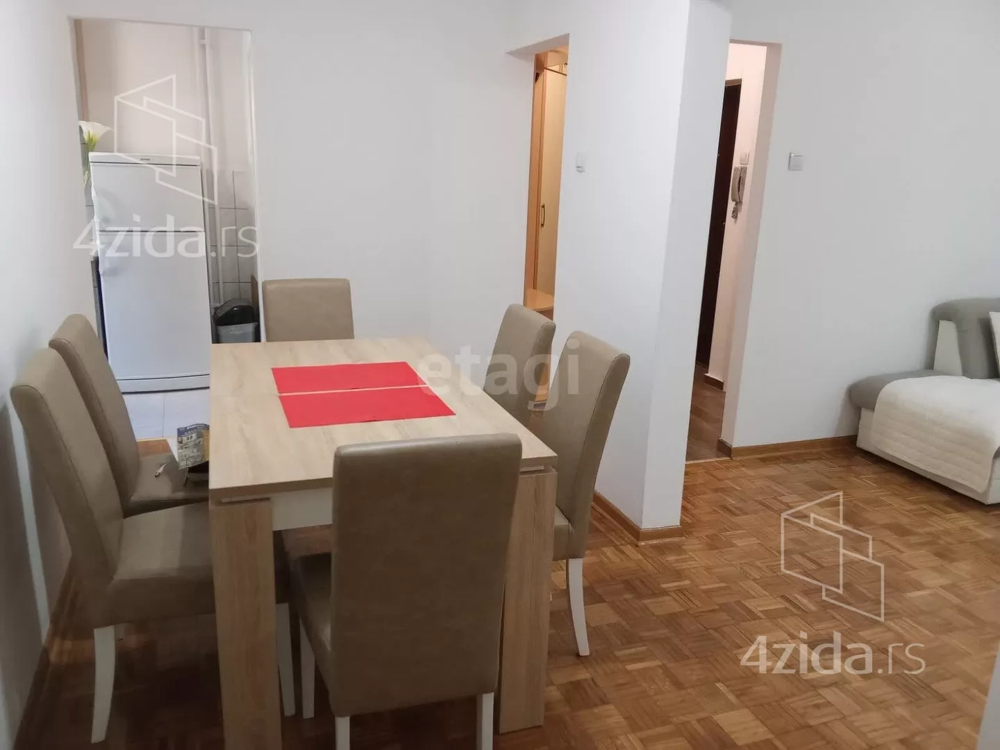 Troiposoban stan | 4zida