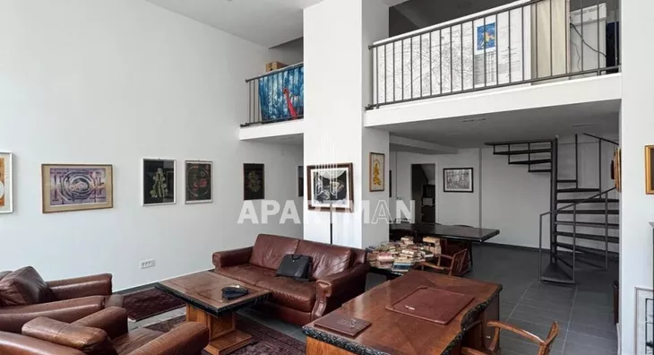 Poslovna zgrada | 4zida