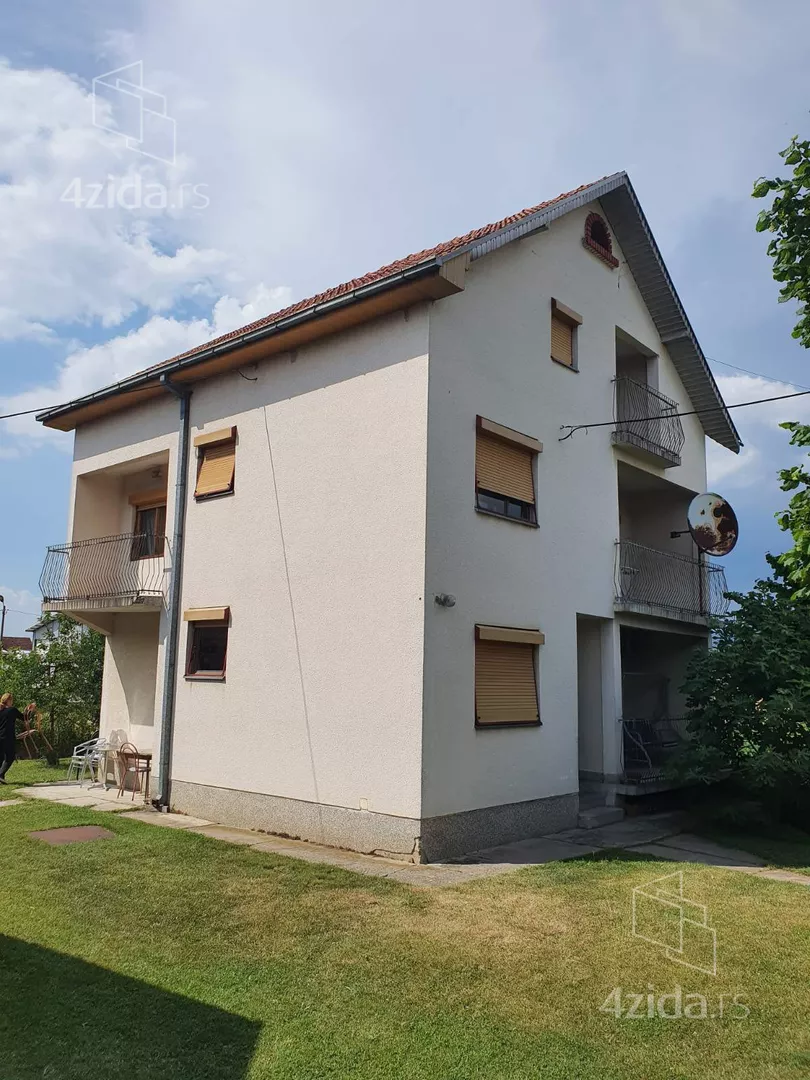 3-etažna kuća | 4zida