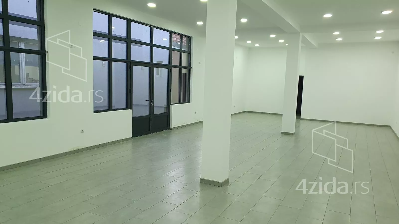 Poslovni prostor | 4zida