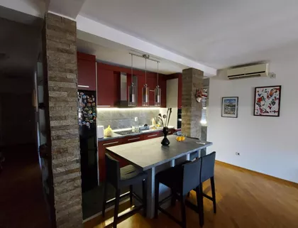 Miklosiceva | 4zida.rs