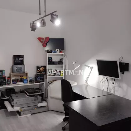 Darinke Radović | 4zida.rs