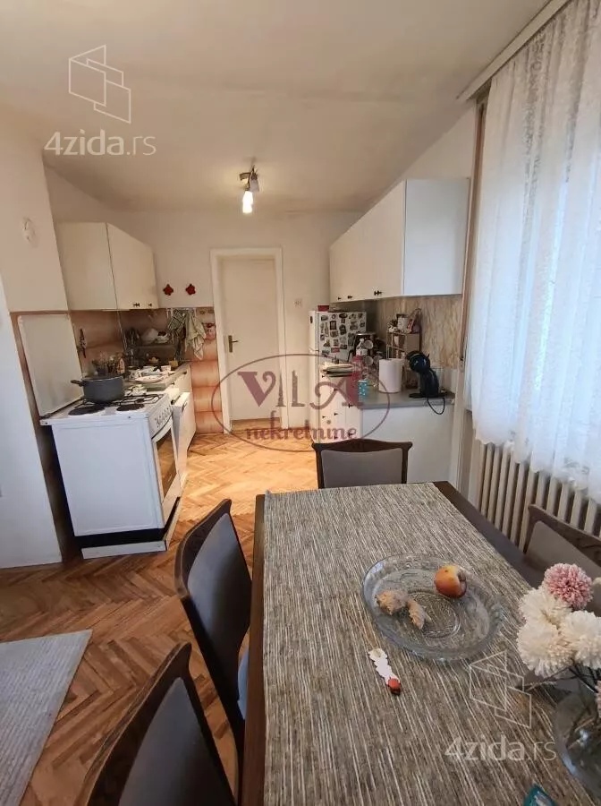 Kuća | 4zida