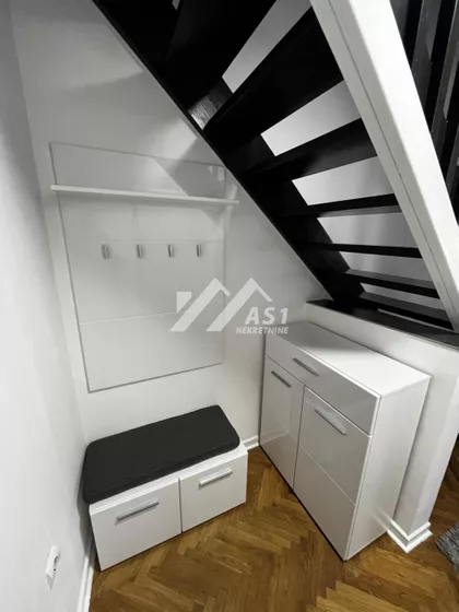 Braće Ribnikar | 4zida.rs