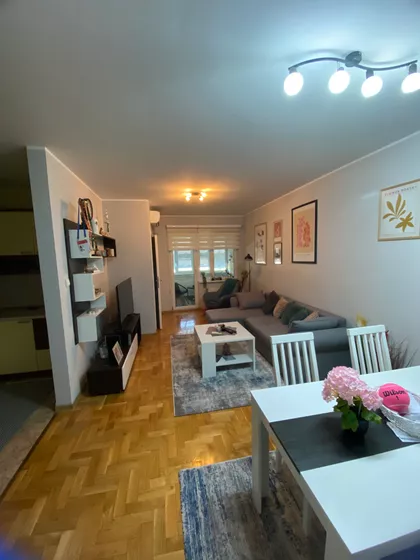 Prote Mateje Nenadovića 8 | 4zida.rs