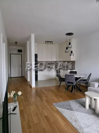 Magelanova | 4zida.rs