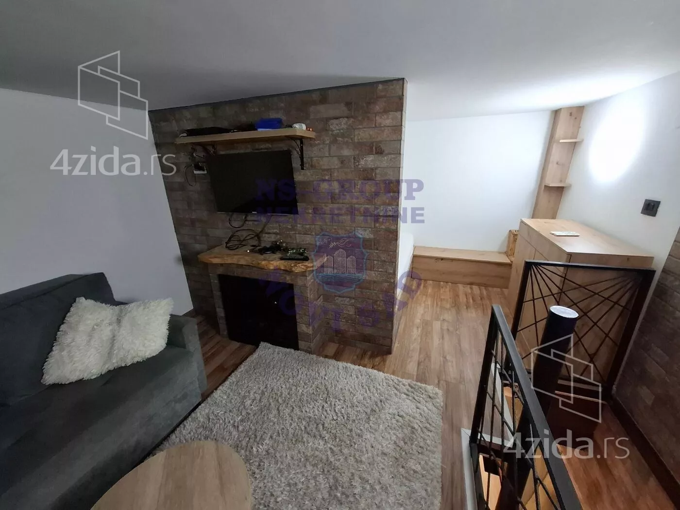 Jednoiposoban stan | 4zida