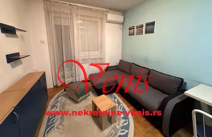 Vuka Karadžića | 4zida.rs