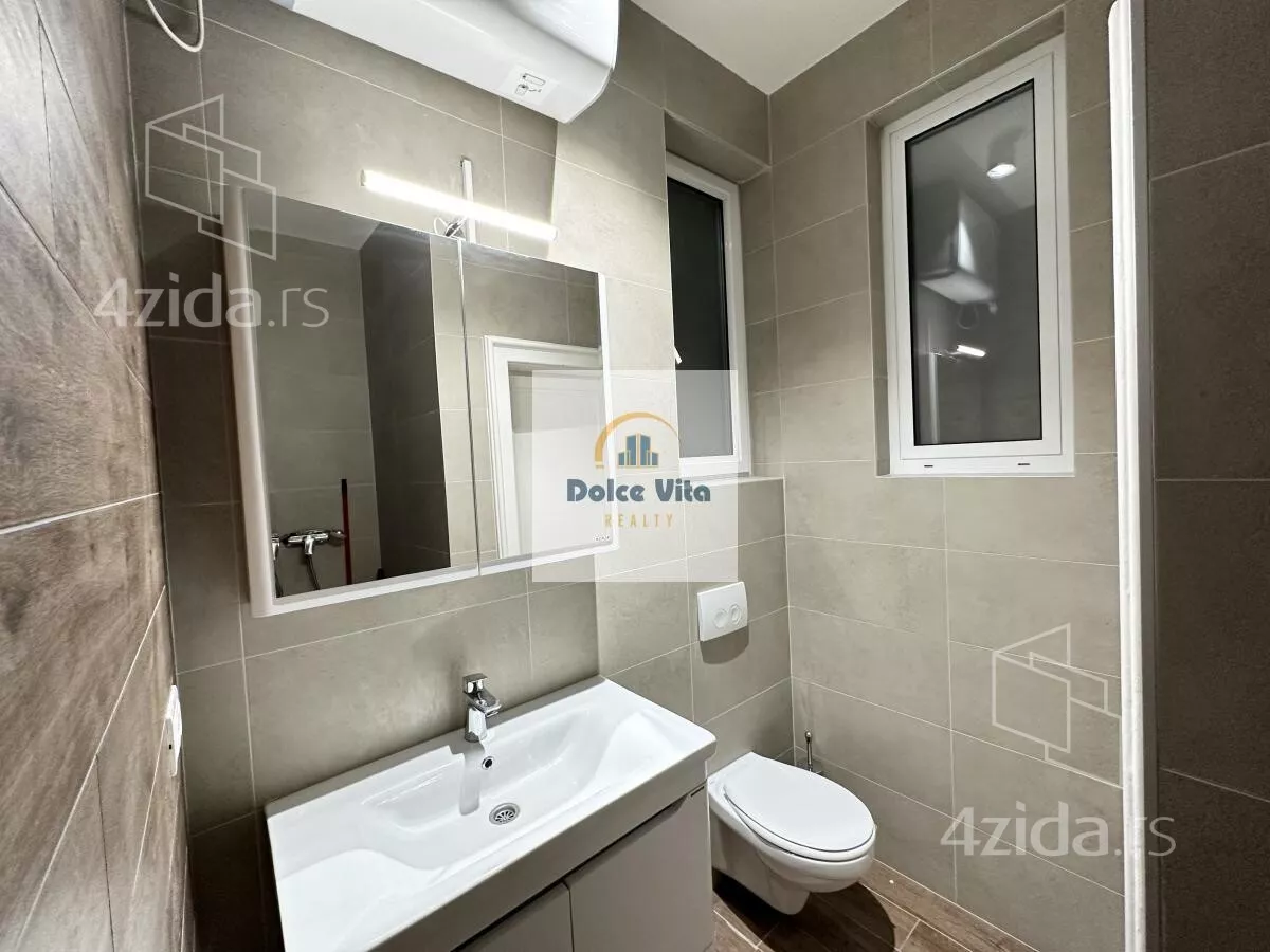 Petosoban stan | 4zida