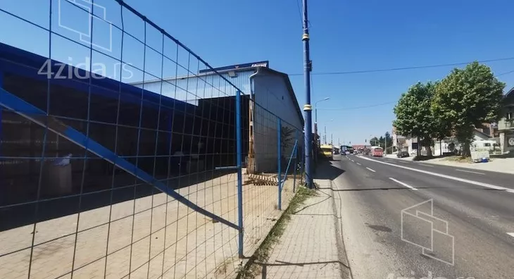 Poslovna zgrada | 4zida