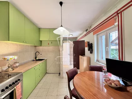 Bata Lakina | 4zida.rs