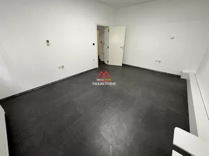 Petra Drapšina | 4zida.rs